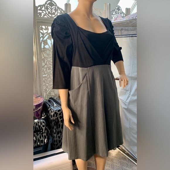 Igigi 2 Pc Look Ruched Pinstripe Dress, Plus Size 22/24 Black & Gray 3/4 Sleeves - Picture 6 of 15